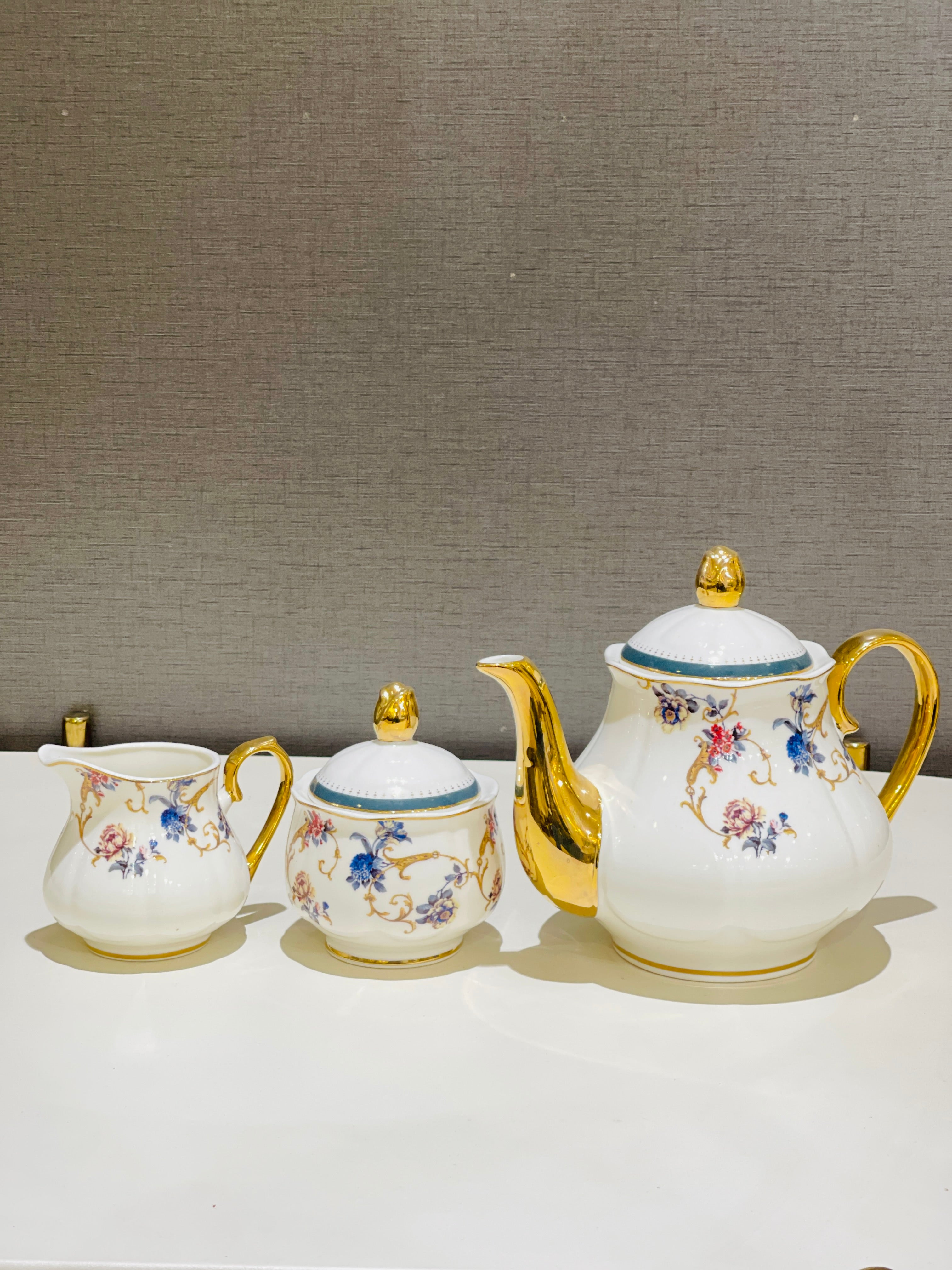Tea Set 24 Pieces