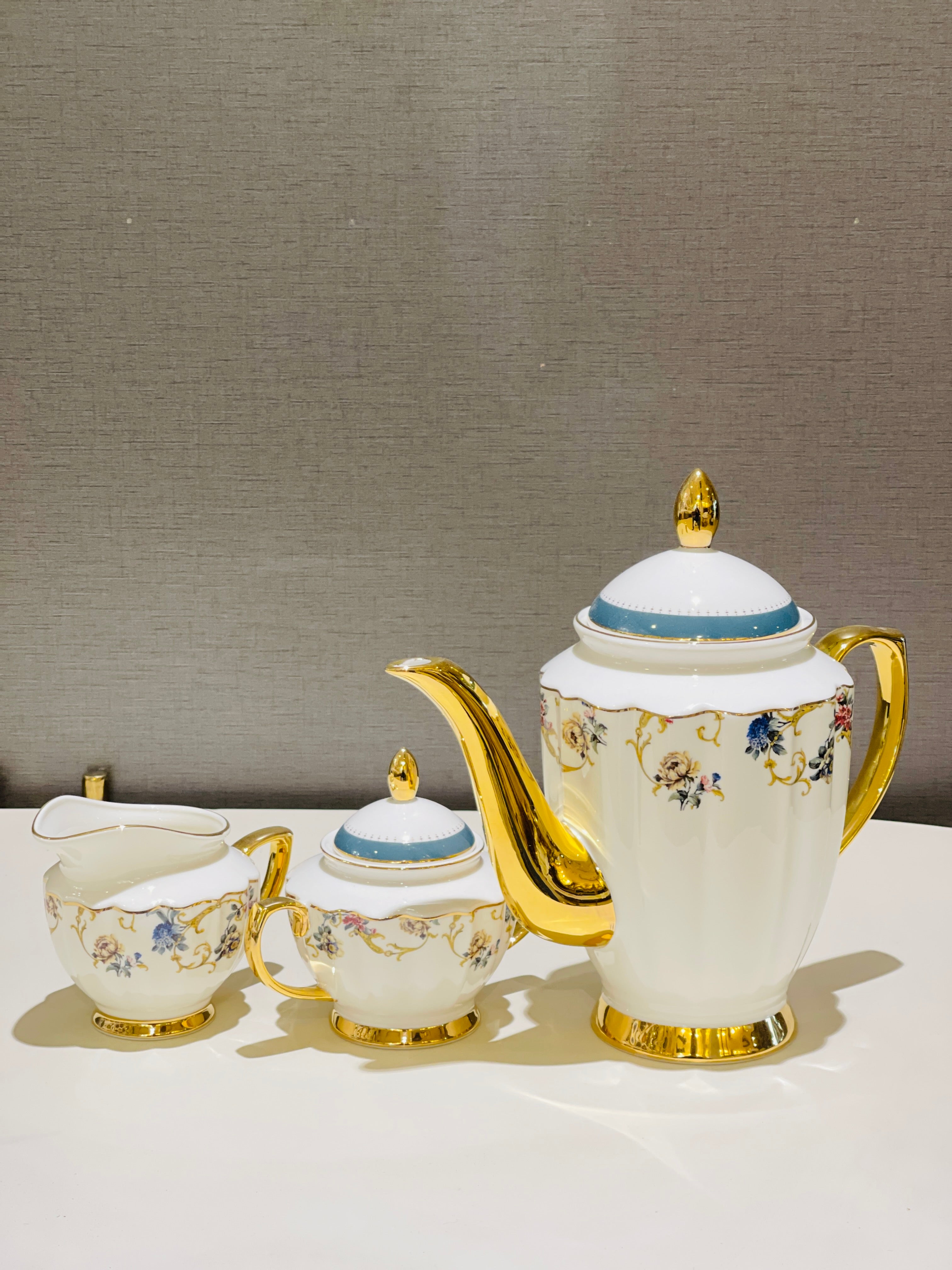 Tea Set 24 Pieces