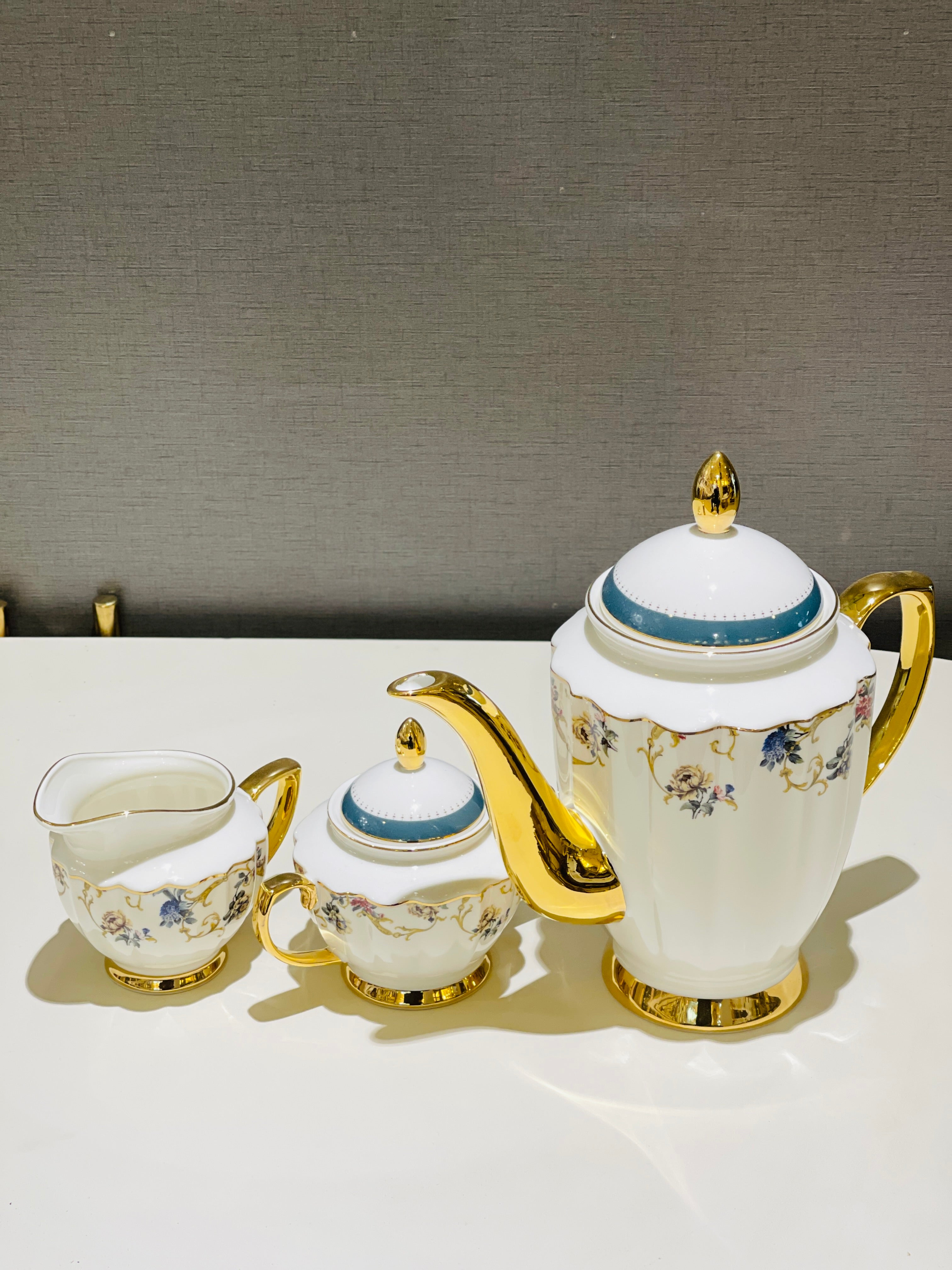 Tea Set 24 Pieces