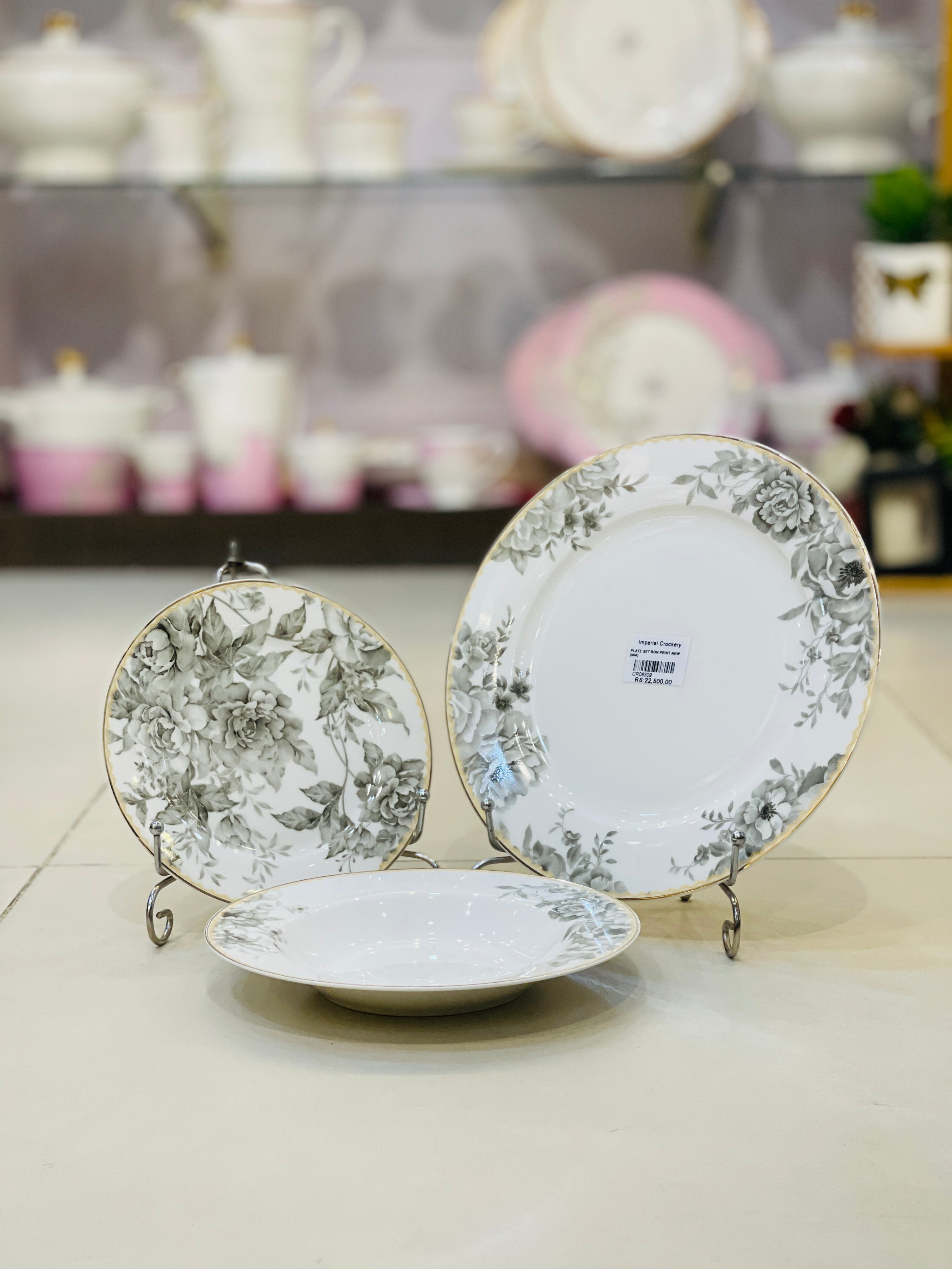 Plate Set Johnson Bros