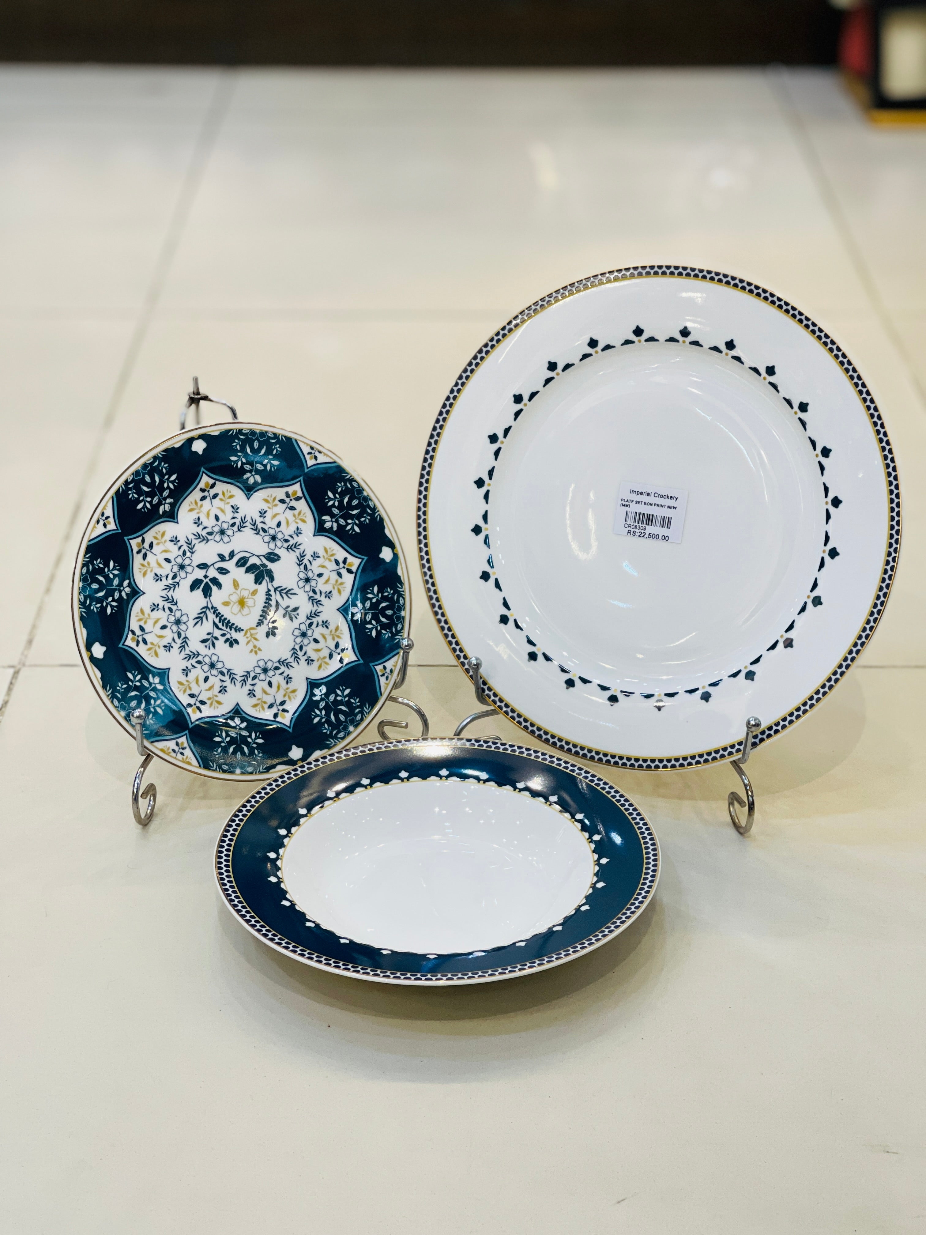 Plate Set Johnson Bros